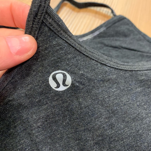 Lululemon diversity tank 6 EUC RARE vitasea lyocell shelf-bra - Picture 8 of 9